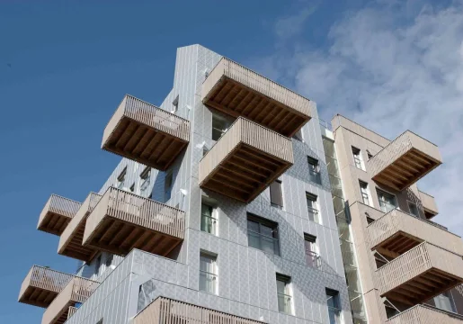 Garde-corps et balcons pour immeubles, bureauxx sur mesures réalisés par la Métallerie Huguet Creiche à Ingré, Loiret (45)