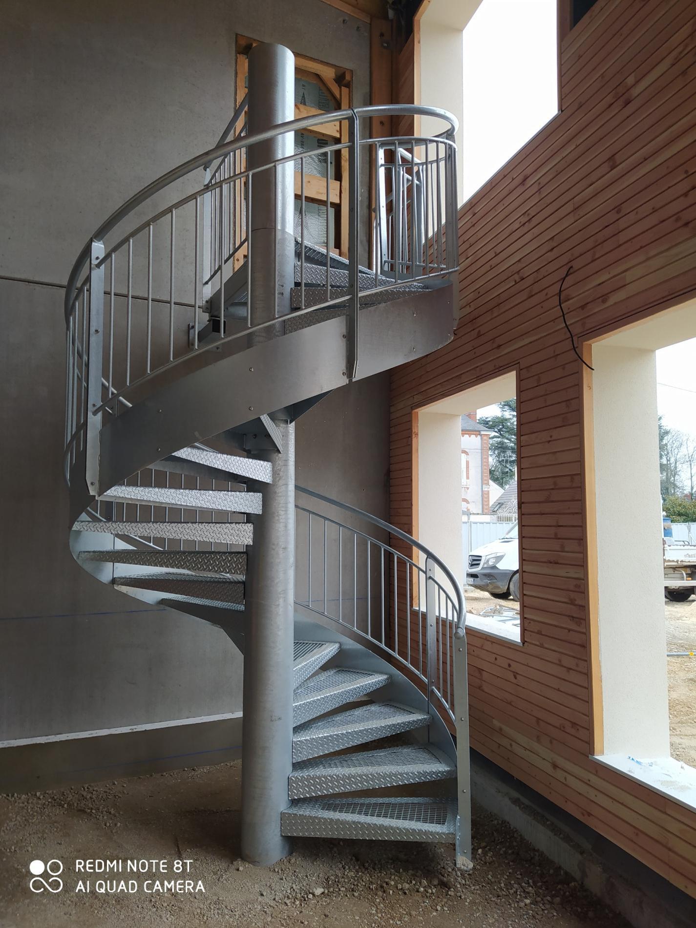 ESCALIER HELICOIDAL